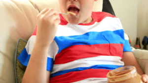 Nutella vs. Peanut Butter – Which is Better for Your Kids?
